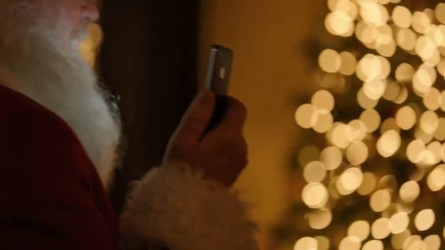 Рождественская реклама iphone 4s. смотреть онлайн
