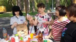 К нам пришел почтальон Печкин! Принес посылку от ...