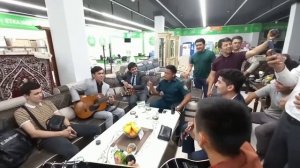 Elyor Meliboyev bilan IIB xodimi duet kuyladi - Yalala bobo