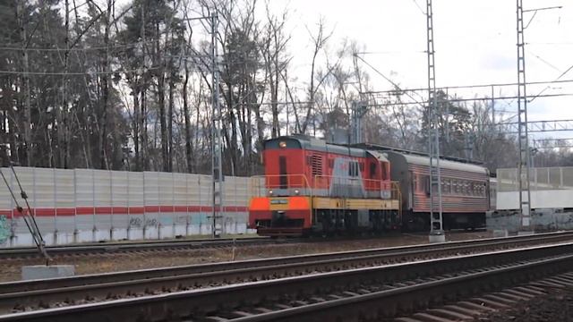 Тепловоз ЧМЭ3-5663 с вагоном-дефектоскопом ВД-1МТ 5К.