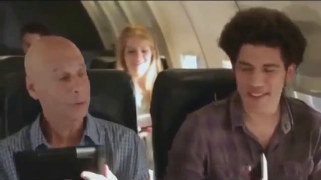 Работа с возражениями. Стюардесса про телефоны. смотреть онлайн