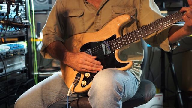 Vintage Warmoth Stratocaster HH Kahler Bridge смотреть онлайн