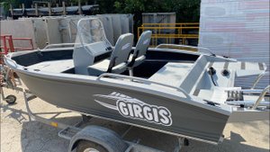 Girgis 390 с 520-й консолью. Шикарная лодка для рыбалки и отдыха. Обзор. Отгрузка в Беларусь