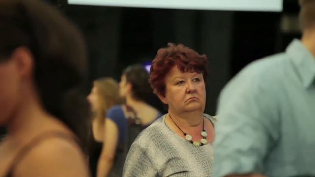 Warszawa Station.mp4 смотреть онлайн