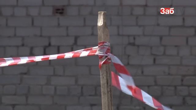 Ребенок чуть не утонул в канаве на улице Ползунова
