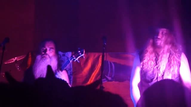 KORPIKLAANI EN LIMA - IEVAN POLKKA смотреть онлайн