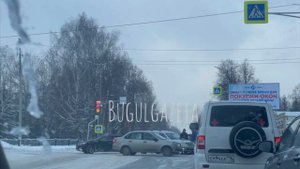 ДТП на перекрёстке Ленина-14 Павших