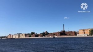 Мадам С.Кристина Никадимус.Во всем виноваты зрители,не знают,что во Франции спать принято в спальне