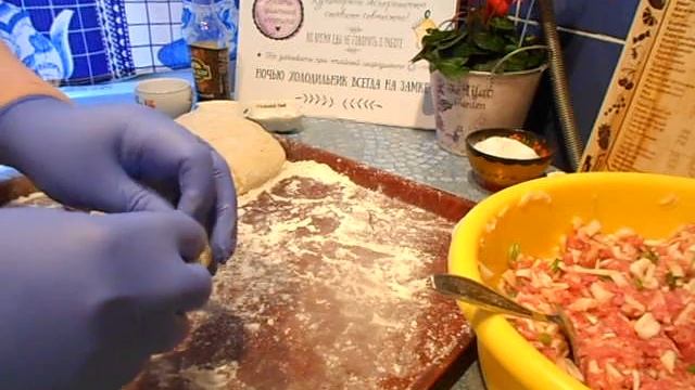 Цзяоцзы-китайские пельмени с капустой и фаршем