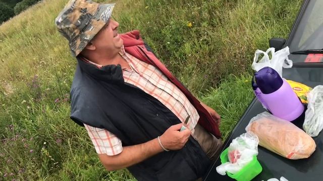 Поход за грибами - нашли хижину | влог смотреть онлайн