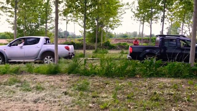 Mitsubishi L200 Vs Nissan Navara