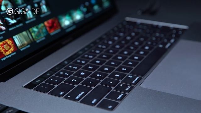 MacBook Pro 2016 im Hands-On (deutsch): Erster Eindruck zum Apple-Notebook mit Touch Bar – GIGA.DE смотреть онлайн