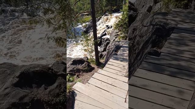 Водопад Рускеалы в Карелии смотреть онлайн
