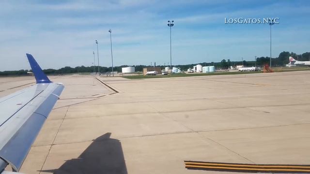 Delta Connection Embraer E-175LR Taxi and Takeoff from John Glenn Columbus Airport