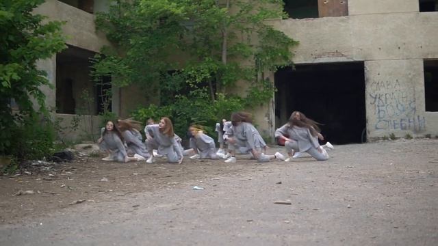 У мене немає дому. Танець під пісню Один в каное - «У мене немає дому» . Контемп смотреть онлайн