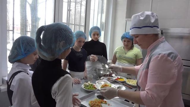 Как приготовить кабачки фаршированные в школьной столовой. Мастер-класс.