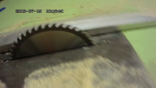 Простейший циркулярный стол-верстак. Проще уже некуда. смотреть онлайн