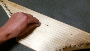 Гѫсли: Мелодия "Одинокий пастух" на гуслях (медиатором)