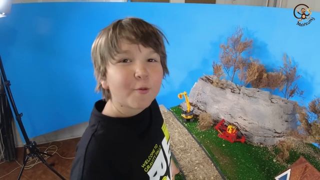 Строим город для Машинок Игрушек - Экскаватор, бульдозер и дорожный каток делают дорогу. Манкиту смотреть онлайн