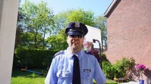 Амелия и Авелина качаются на качелях. Amelia, Avelina and Akim fun