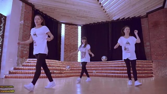 ★ Девушки шикарно танцуют Шафл - Remix ★ (2021) смотреть онлайн