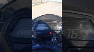 максимальная скорость на Баджадж Доминар 400 21года