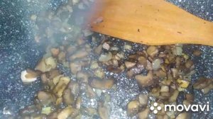 Фаршированная куринная голень с грибами и сыром!