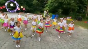 МБДОУ Д/С №17 пос. Красносельского " День защиты детей".Танец "Солнечные лучики"