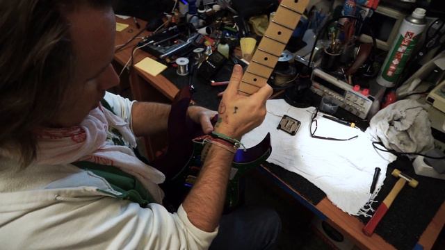 Ibanez RG550 Makeover w/ Preben смотреть онлайн