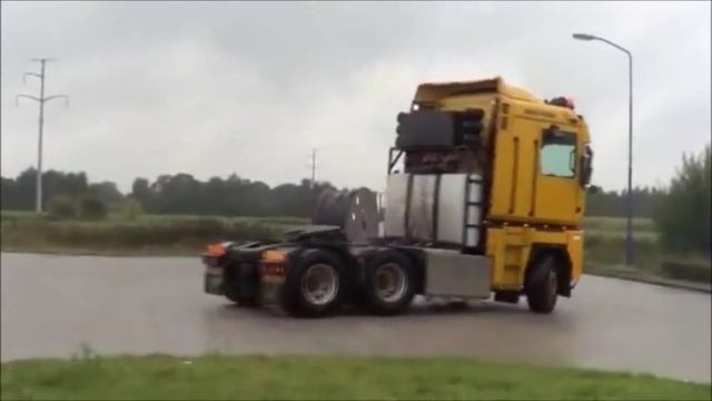 Renault Magnum 480-26T, 6x2, [PfeiferMachinery.com] смотреть онлайн