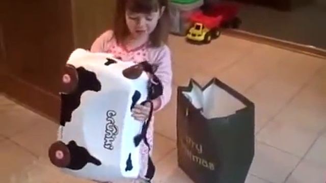 Trunki Транки Детский чемодан на колесиках Trunki Frieda Фрида артикул 0047-GB01 смотреть онлайн