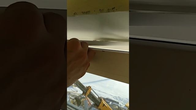 Монтаж по установке ручного дистанционного открывания окна на жёсткой тяге смотреть онлайн