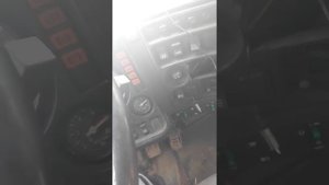 Едем спасать к700. взорвалось колесо.