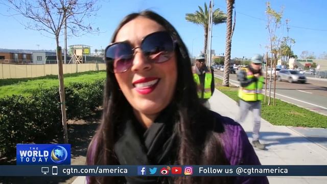 Mexicans at border react to Trump's wall proposal смотреть онлайн