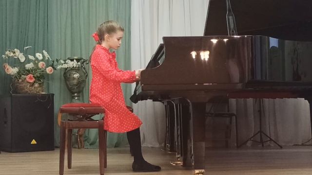 Бондарева Софья, 8 лет,Т.Назарова,"Вариации на тему русской народной песни "Пойду ль я, выйду ль я" смотреть онлайн