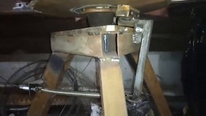 Разматыватель  проволоки  с тормозом