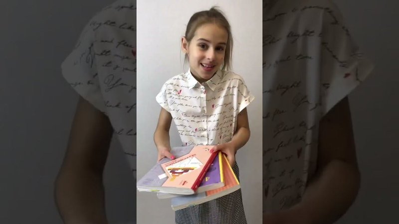 Не слушается Алинка Малинка Песня #shorts