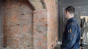Реставрация стен из старого кирпича на Невском проспекте