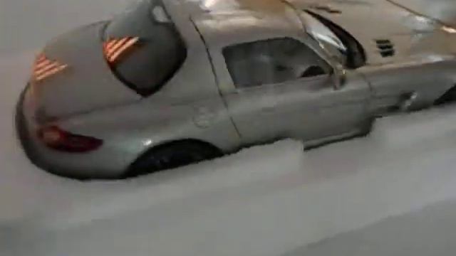 UnBoxing Mercedes SLS AMG minichamps 1/18 смотреть онлайн