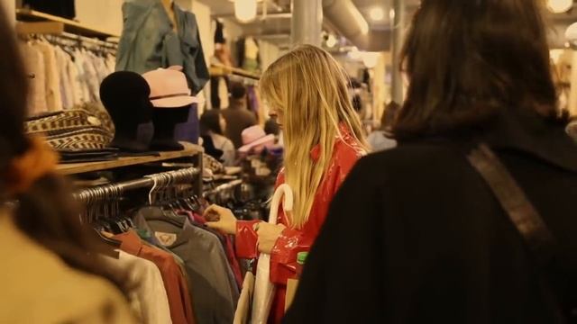 Приключения в Париже: живу в квартире 15 кв метров и одеваюсь в винтажных магазинах