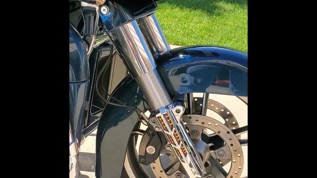 Show off your motorcycle | What's between your legs #6 Want to have your bike featured on YouTube?
