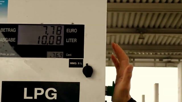 Как правильно заправлять авто машину, авто заправка машины, как заправить машину на заправке