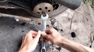 СНИМАЕМ И РАЗБИРАЕМ ЗАДНИЙ ВАРИАТОР НА КИТАЙСКОМ СКУТЕРЕ...