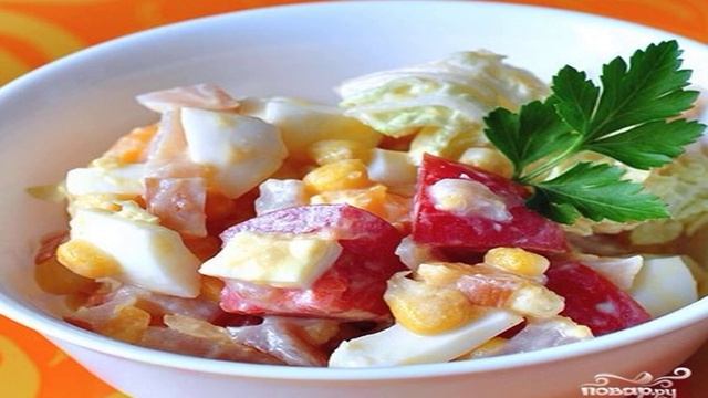 Салат с копченой куриной грудкой