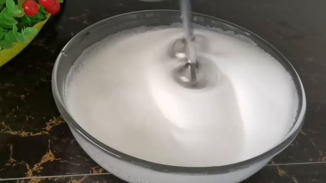 CHOCOLATE VANILLA CAKE RECIPE / HOW TO MAKE CHOCOLATE VANILLA SPONGE CAKE смотреть онлайн