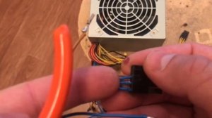 Подключаю самодельный 8-pin коннектор процессора на старый блок питания