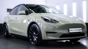 Tesla Model Y в OKLEYKA.PRO ® Оклейка в цвет Ultra Gloss Combat Green «Зеленый милитари» от SunMax