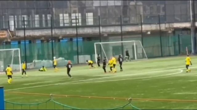 Сделал финт Зидана и отдал обостряющий пас смотреть онлайн