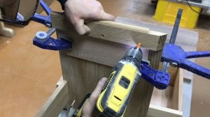 Тумба из массива под раковину премиум класса. /Cabinet under the sink made of Wood.