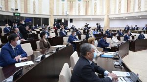 Новоизбранные депутаты Сената Казахстана принесли присягу